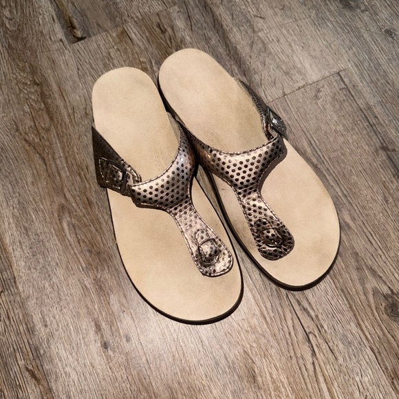 SAS • Sanibel T-Strap Sandals - Picture 4 of 11
